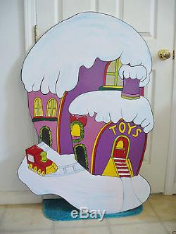Hand Made & Painted Whoville Toy Shop Christmas Yard Art
