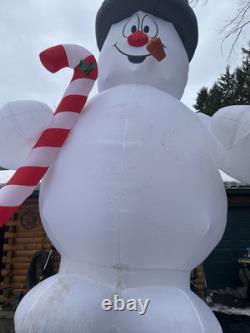 Huge Frosty The Snowman 18 Foot Inflatable With 2 Kaleidoscope Light & Led