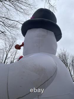 Huge Frosty The Snowman 18 Foot Inflatable With 2 Kaleidoscope Light & Led