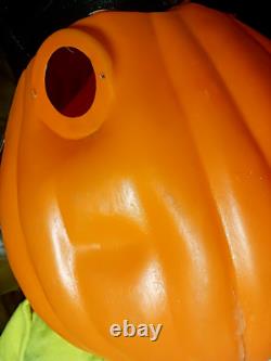 Lrg! Vntage Halloween Blow Mold Black Cat On A Pumpkin 35tall -shipping Info Lrg! Vntage Halloween Blow Mold Black Cat On A Pumpkin 35tall -shipping Info