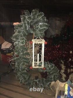 Municipal christmas Decoration 7 Ft Tall Swag with light up lantern