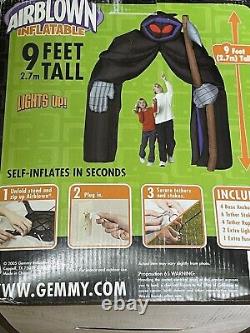 NEW 2005 Gemmy 9' Lighted Halloween Reaper Archway Inflatable Airblown