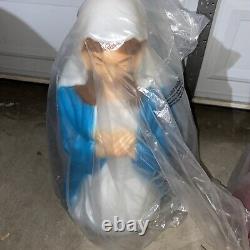 Nativity Blow Mold General Foam 3 Piece Set 28 Lighted Mary Joseph Baby Jesus