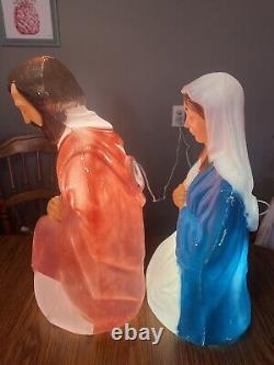 Nativity General Foam 2 Piece Set 28 Lighted Blow Mold Mary Joseph Beautiful