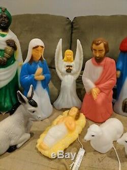 New 11-Piece General Foam Miniature Blow Mold Nativity Set (Custom Paint)