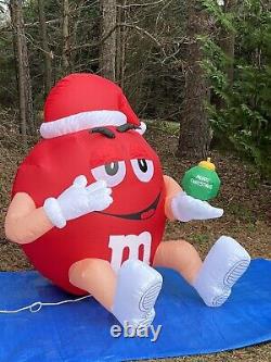 New 2010 Gemmy 5' M & M Christmas Lighted Airblown Inflatable Blow-up