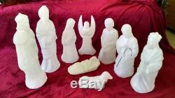 New Finger Hut, Small, 9 Piece Nativity Lighted Blow Mold Set, (WHITE)