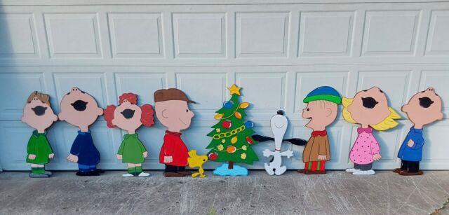 Peanut Caroling Christmas Wood Outdoor Lawn Yard Art Sign, Set Of 10, Charlie