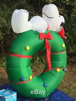 Peanuts Gemmy 7' Lighted Snoopy on Christmas Wreath Airblown Inflatable Blow-up