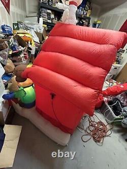 RARE 2010 Snoopy Inflatable Sno Machine Over 7Ft SEE INFO PIC