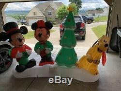 RARE DISNEY Mickey & Friends Christmas Inflatable 7.5 airblown lightshow