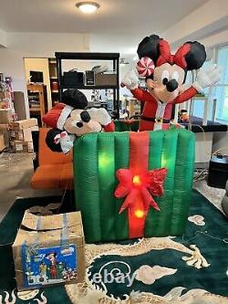 RARE Vintage 6' Christmas Mickey and Minnie Present Animated AirBlown Inflatable