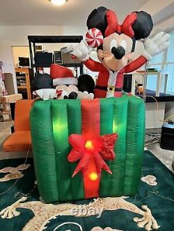 RARE Vintage 6' Christmas Mickey and Minnie Present Animated AirBlown Inflatable