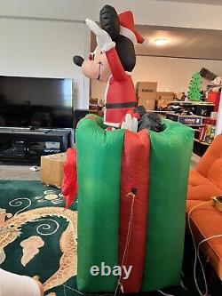 RARE Vintage 6' Christmas Mickey and Minnie Present Animated AirBlown Inflatable