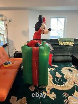 RARE Vintage 6' Christmas Mickey and Minnie Present Animated AirBlown Inflatable