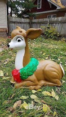 RARE! Vintage Poloron Christmas Reindeer Deer Wreath Bow Plastic Blowmold Light