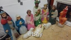 Rare 10 piece Empire blow mold light up nativity scene for indoors / Outdoors