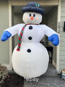 Rare 2001 Gemmy Giant 8 FT Airblown Inflatable Christmas Snowman With Lights
