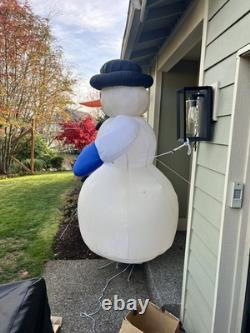 Rare 2001 Gemmy Giant 8 FT Airblown Inflatable Christmas Snowman With Lights