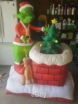 Rare Grinch animated inflatable