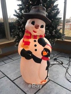 Rare TPI Christmas Union 32 Snowman withPenguin Lighted Blow Mold Yard Decoration