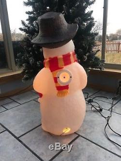 Rare TPI Christmas Union 32 Snowman withPenguin Lighted Blow Mold Yard Decoration