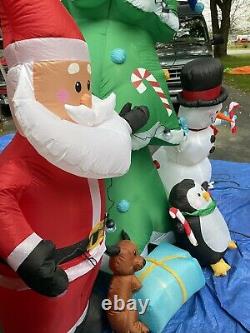 Santa And Friends 9 1/2 Foot Animated Kaleidoscope Inflatable, Nice