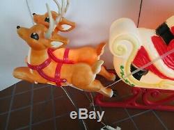 Santa Claus Sleigh & two Reindeer Blow Mold Grand Venture 1999 Vtg 32 64 wide