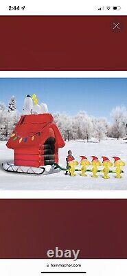 Snoopy And Friends Giant 17 Foot Inflatable Dog House Sled Excellent