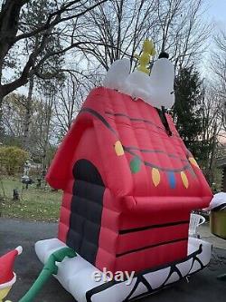 Snoopy And Friends Giant 17 Foot Inflatable Dog House Sled Excellent