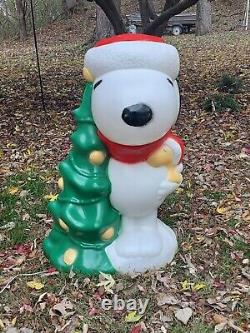 Snoopy Christmas Blow Mold Peanuts Tree Woodstock General Foam 30 Vintage