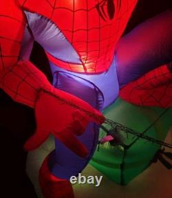 Spider-Man & Doc Ock Marvel Christmas Airblown Inflatable 7Ft long Light Up 2014 Spider-Man & Doc Ock Marvel Christmas Airblown Inflatable 7Ft long Light Up 2014