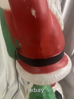 VINTAGE TPI WAVING SANTA CLAUS WithPRESENTS 40 LIGHTED BLOW MOLD