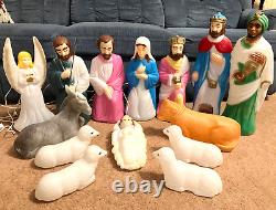 VTG 14 Pcs 23 NATIVITY SET JESUS MARY WISEMEN CHRISTMAS BLOW MOLD LIGHT UP YARD