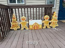 VTG Don Featherstone Ginger Bread House & Tree Union Blow Mold Gingerbread Men