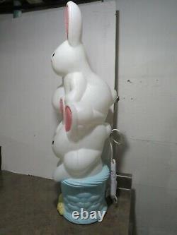 VTG RARE HTF 32 Drainage Industries Easter Bunny Rabbit Stack Lighted Blow Mold