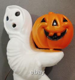 VTG RUNNING GHOST With JACK O LANTERN PUMPKIN HALLOWEEN 13 BLOW MOLD General Foam