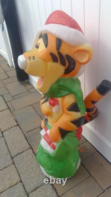VTG Santa's Best Disney 36 Christmas Winnie Pooh TIGGER & Presents Blow Mold VTG Santa's Best Disney 36 Christmas Winnie Pooh TIGGER & Presents Blow Mold