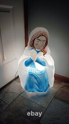 Vintage 1995 Empire Lighted Nativity Blow Mold Mary 26.5 Tall