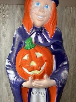 Vintage 1997 Grand Venture Blow Mold Witch Pumpkin Halloween 40 USA Seasonal