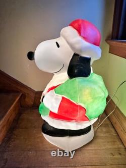 Vintage 32 Santa's Best Snoopy Santa Peanuts Blow Mold Christmas Decoration