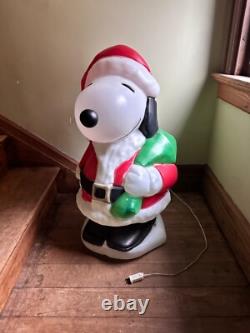 Vintage 32 Santa's Best Snoopy Santa Peanuts Blow Mold Christmas Decoration