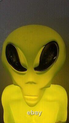 Vintage 36 Doomsday Alien Blowmold