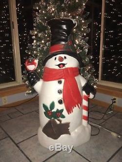 Vintage 39 Christmas TPI Snowman wth Cardinal Lighted Blow Mold Yard Decoration