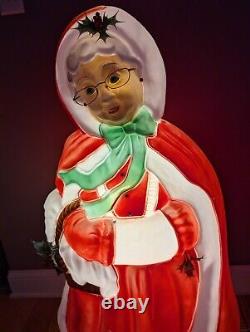 Vintage 40 Santa's Best Mrs. Santa Claus Christmas Blow Mold