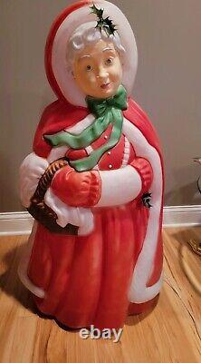 Vintage 40 Santa's Best Mrs. Santa Claus Lighted Blow Mold Christmas