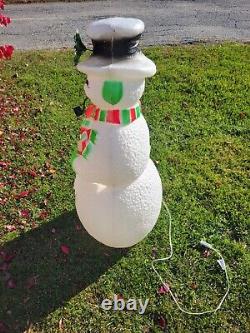 Vintage 40 Union Products Dimple Snowman Light Up Blow Mold Christmas Red Scarf