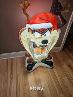 Vintage 41 Santa's Best Taz Tasmanian Christmas Santa Blow Mold Rare READ Vintage 41 Santa's Best Taz Tasmanian Christmas Santa Blow Mold Rare READ