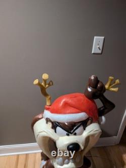 Vintage 41 Santa's Best Taz Tasmanian Christmas Santa Blow Mold Rare READ Vintage 41 Santa's Best Taz Tasmanian Christmas Santa Blow Mold Rare READ