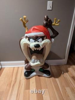 Vintage 41 Santa's Best Taz Tasmanian Christmas Santa Blow Mold Rare READ Vintage 41 Santa's Best Taz Tasmanian Christmas Santa Blow Mold Rare READ